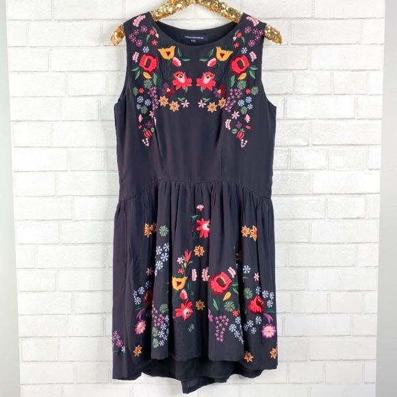 French Connection Dresses & Skirts - French Connection Gray Floral Dress